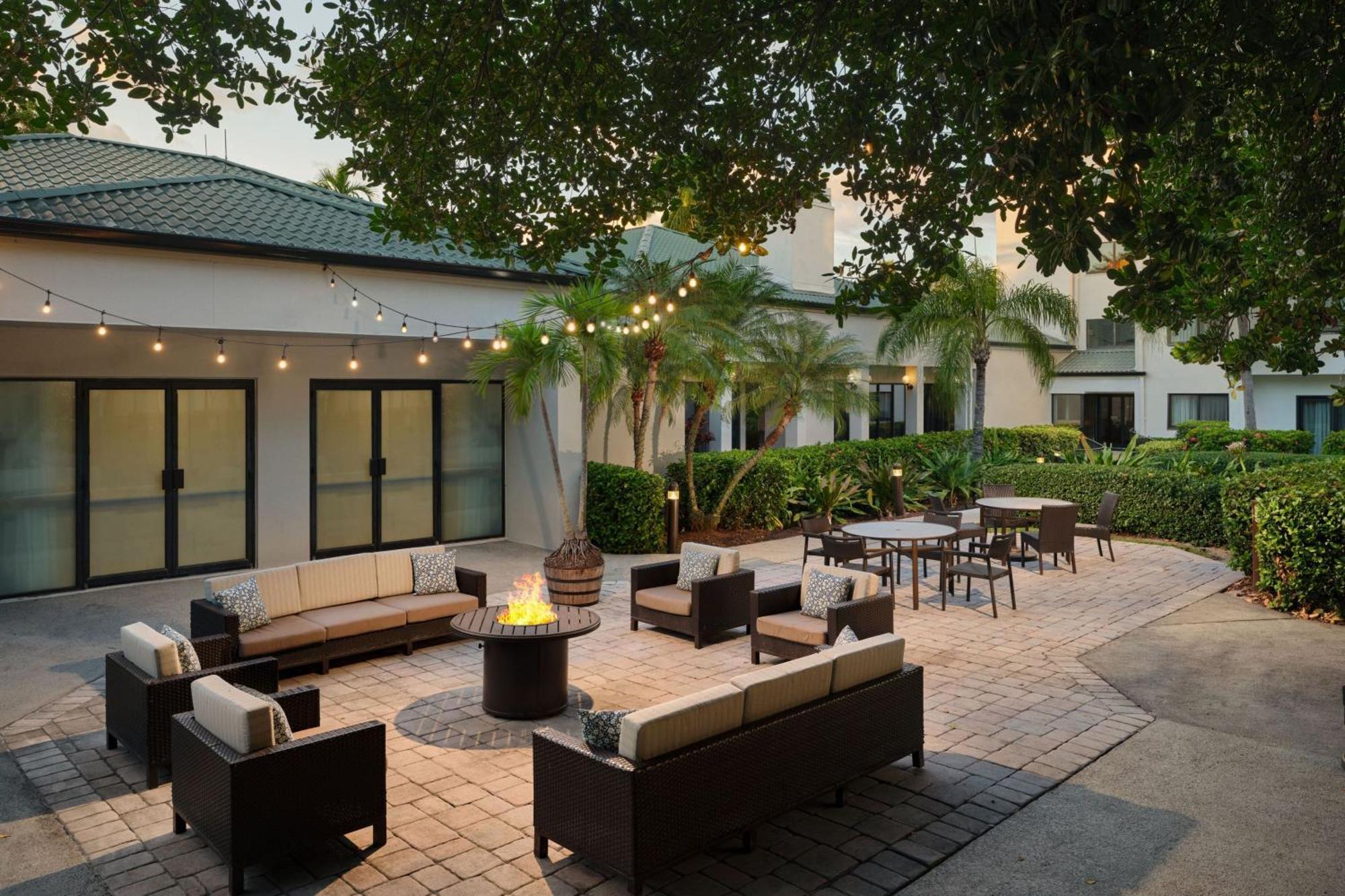 Hotel Courtyard Miami Airport West Doral